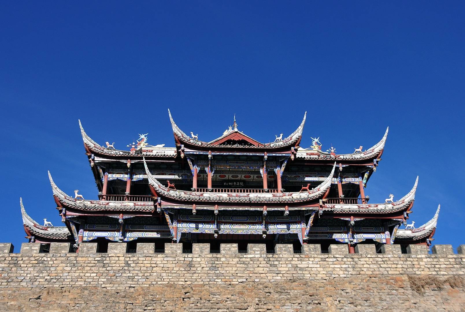 3-Day Jiuzhaigou & Huanglong High-Speed Rail Tour from Chengdu: UNESCO Scenery, Tibetan Culture & Gradual Altitude Acclimatization — photo 10 of 10